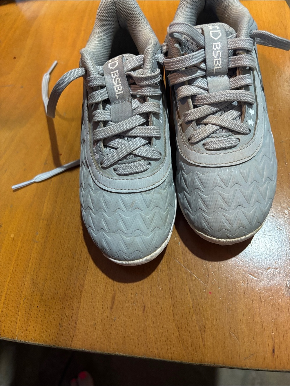 Under Armour Kids Light Gray Lace-Up Baseball Sneakers